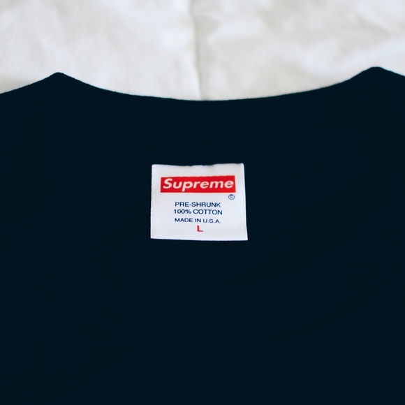 Supreme Tee Shirt - Picture 3 of 3